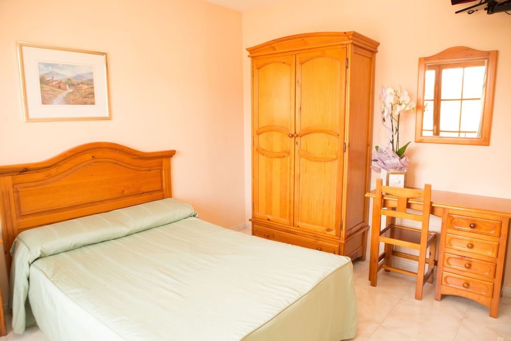 Standard Room photo 2