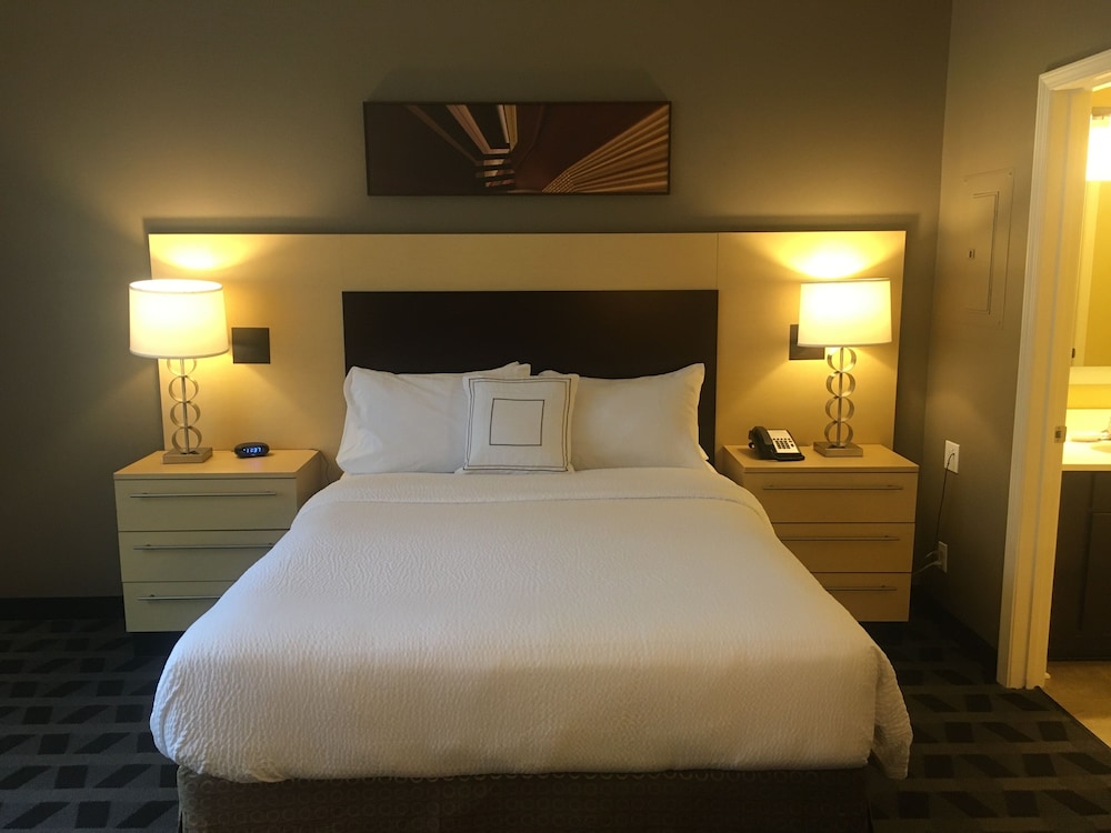 Studio, 1 Queen Bed photo 1