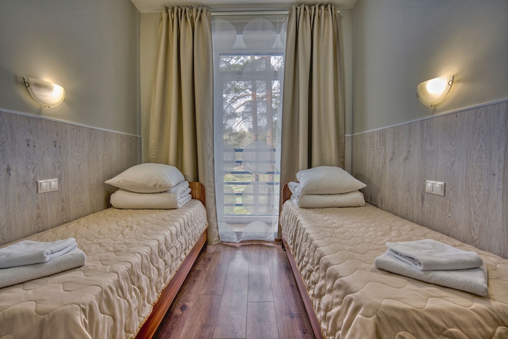 Standard Room (Shell, c/in at 14:00 - c/o at 12:00) photo 1