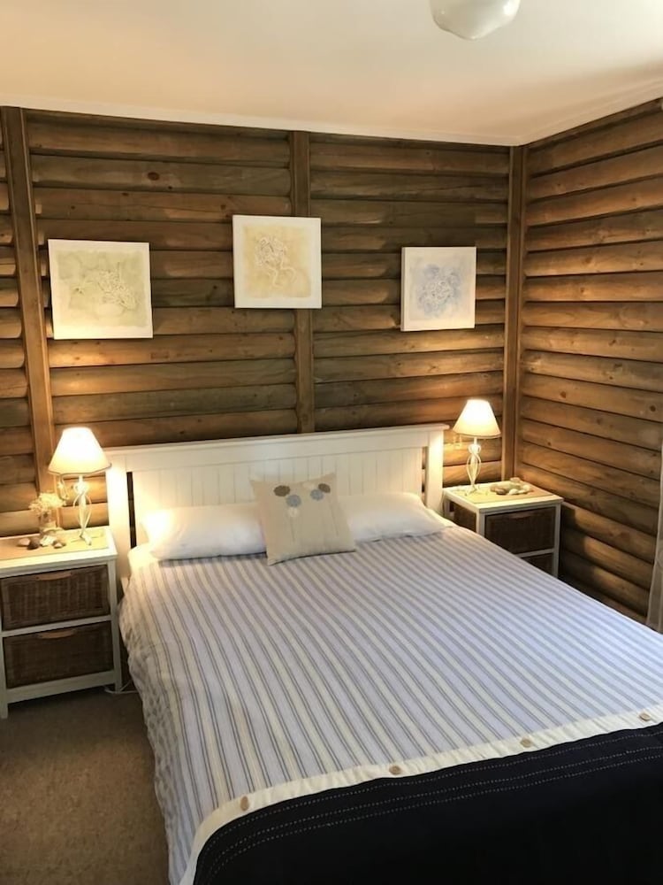 Beachcomber Cottage photo 3