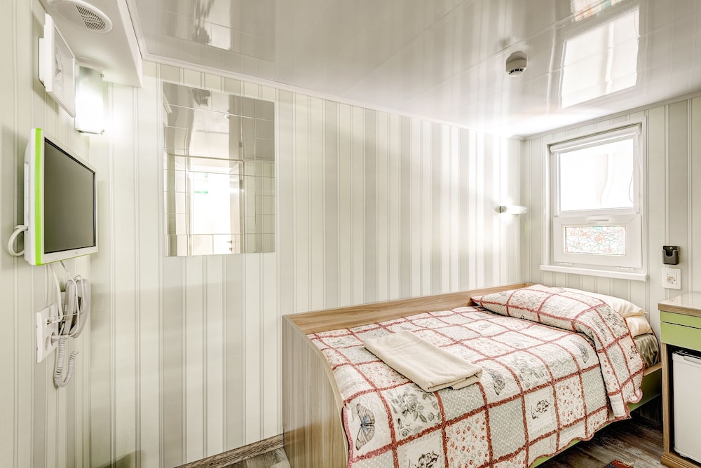 Economy Single Room, 1 Twin Bed photo 2
