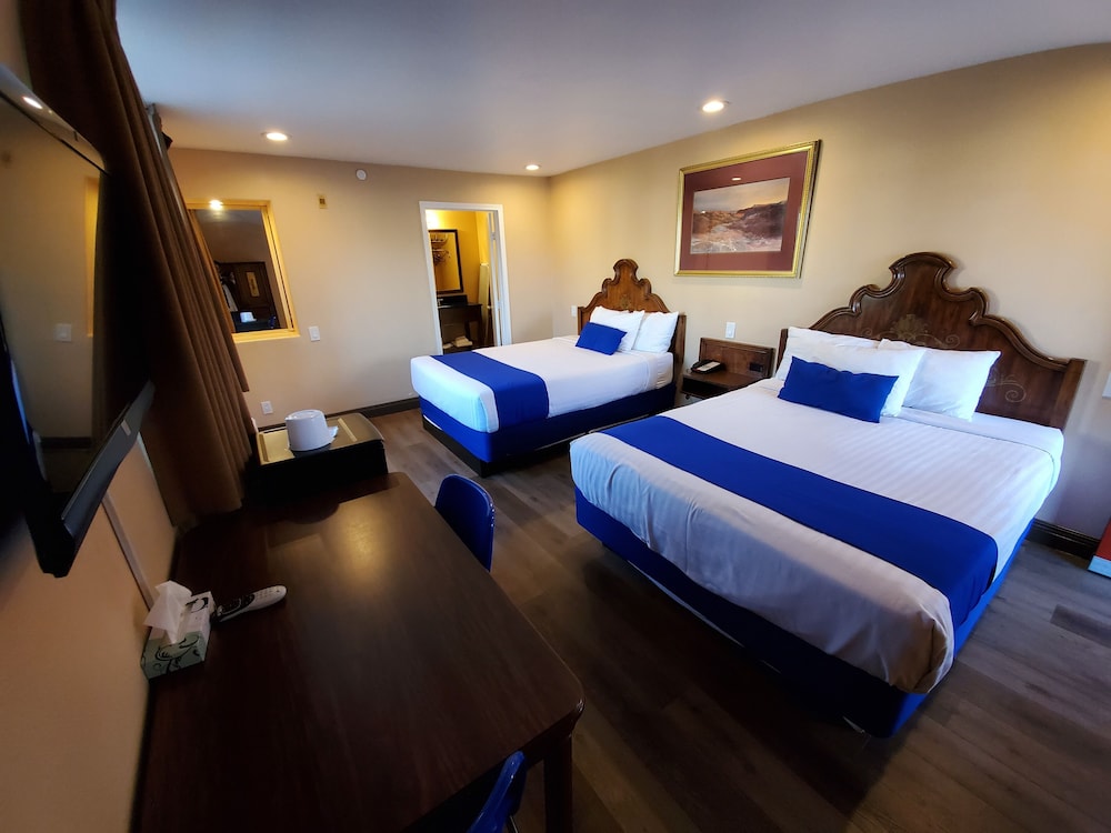 Room with Two Queen Beds
