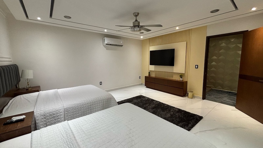 Presidential Room