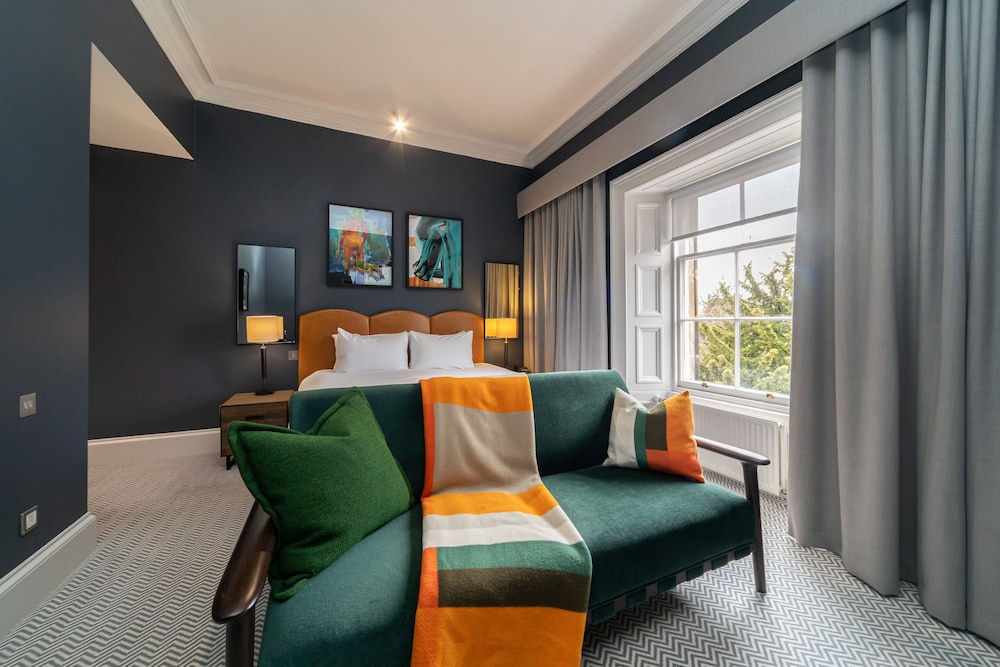 Deluxe Double Room - Photo 11