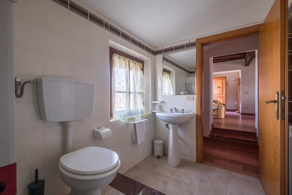 Standard Apartment, 2 Bedrooms, Kitchenette, Courtyard Area photo 2