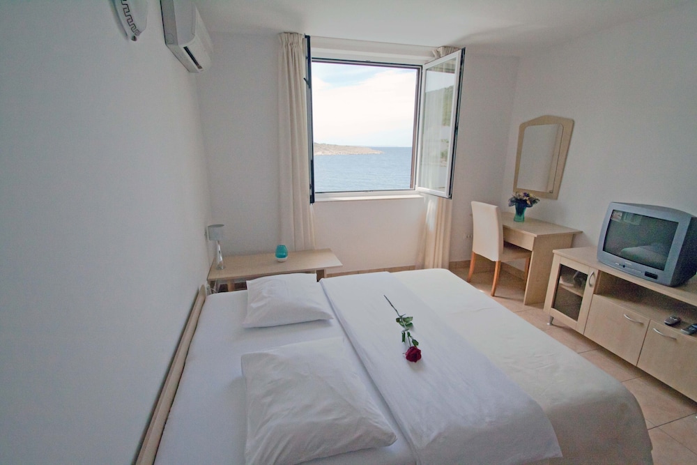 Apartment, 1 Bedroom, Accessible, Patio