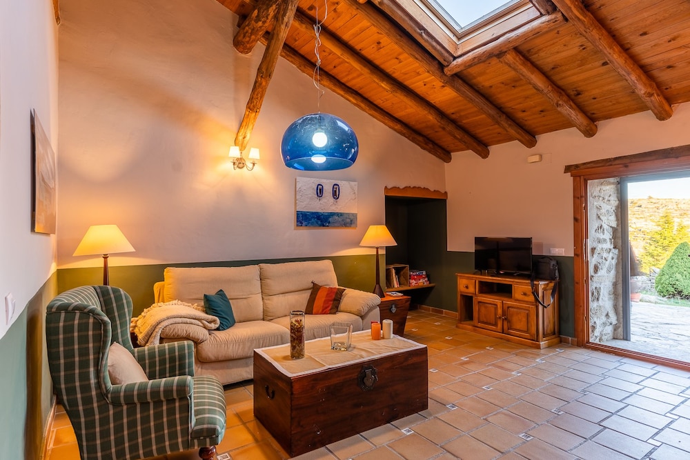 Apartamento, con baño privado
