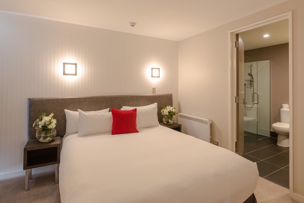 Deluxe  2 Bedrooms, Lake View (Residence) - Photo 2
