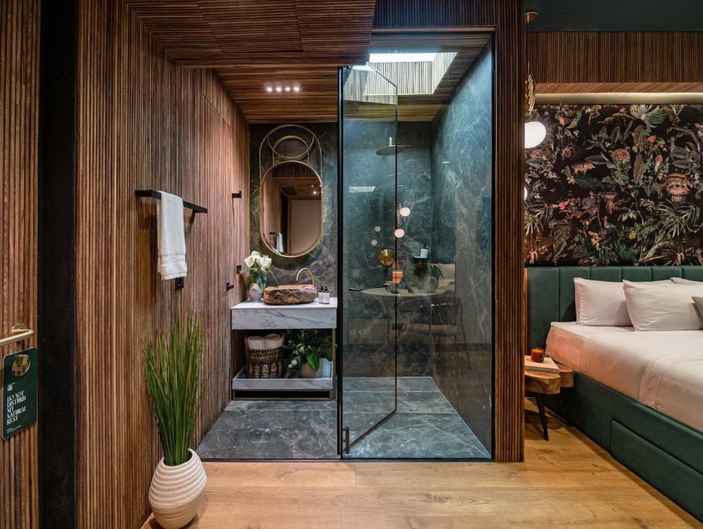 Premium Jacuzzi Terrace King - Photo 6
