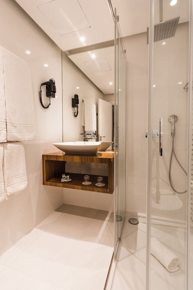 Executive Triple Room - Photo 2