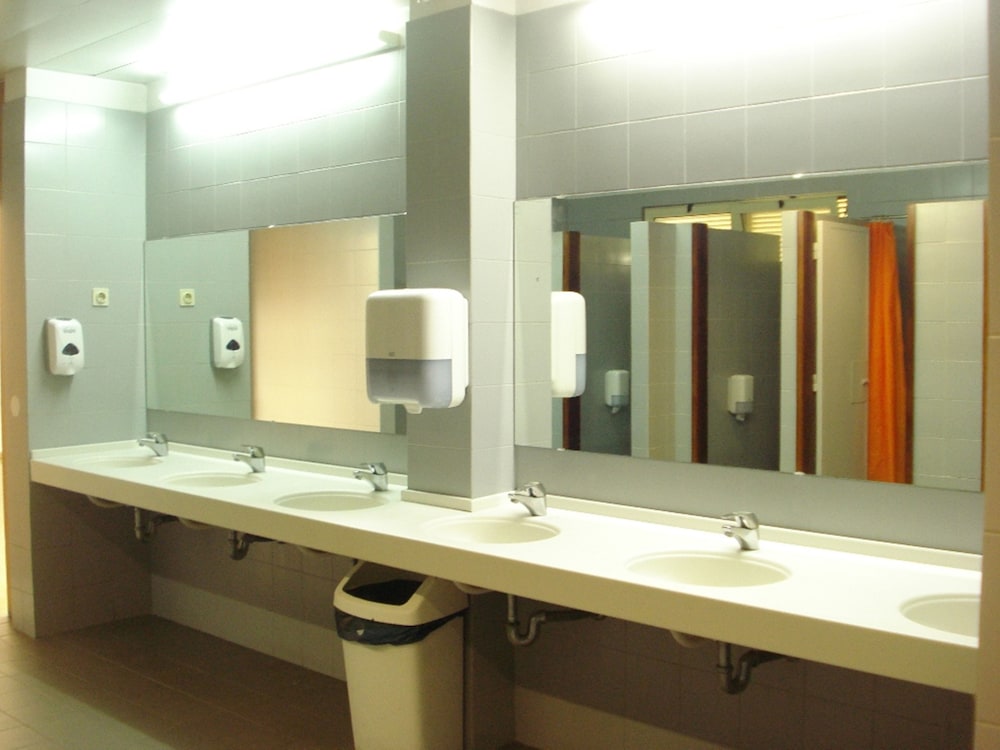 Economy Quadruple Room, Non Smoking, Shared Bathroom