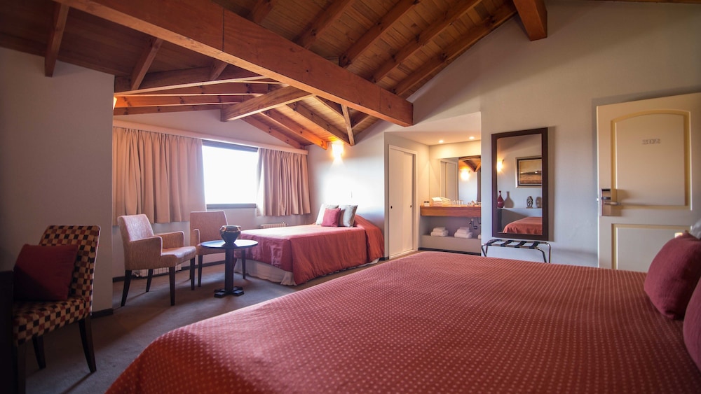 Deluxe Triple Room, Lake View photo 1