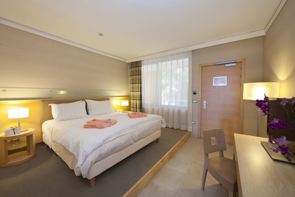 Family Suite (Garden) - Photo 1