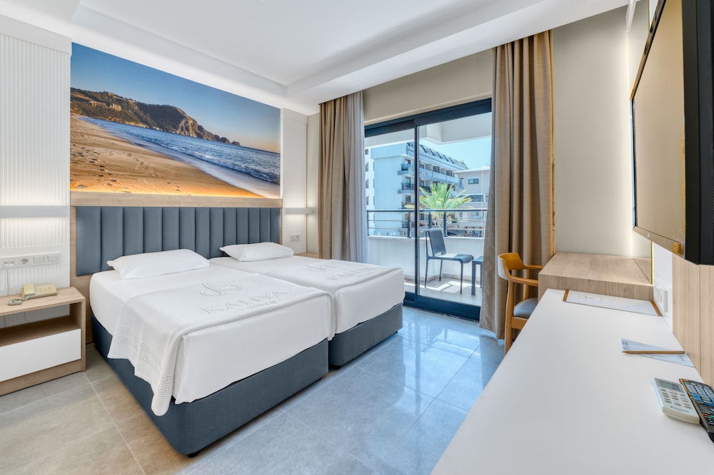 Standard Double or Twin Room photo 2