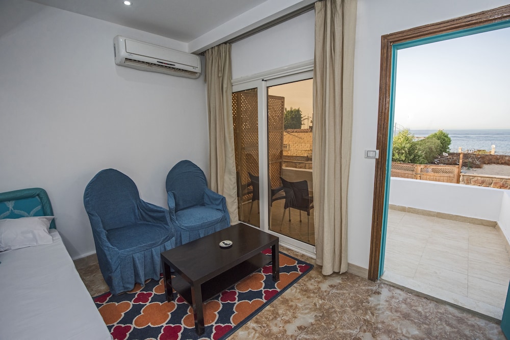 Superior Triple Room - Photo 8