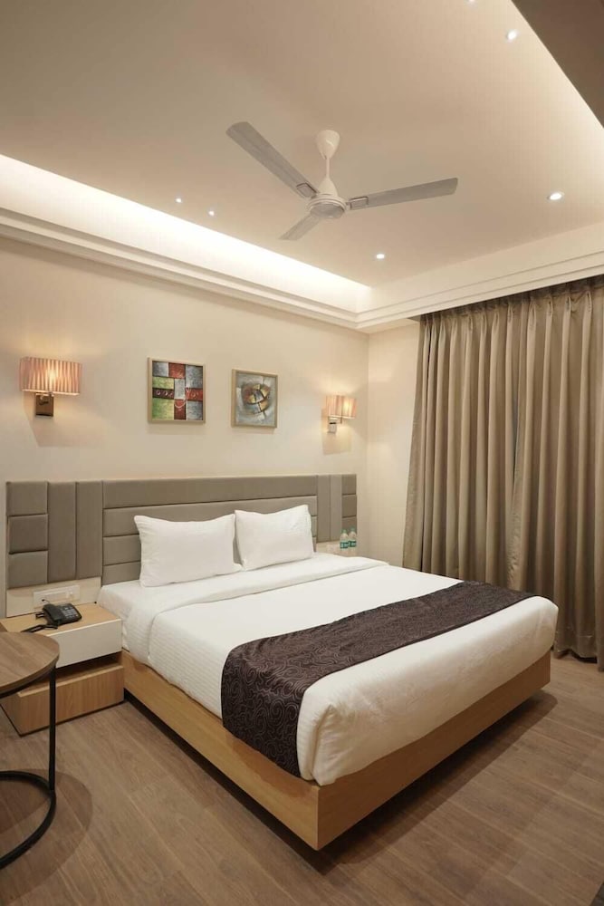 Standard Room photo 2