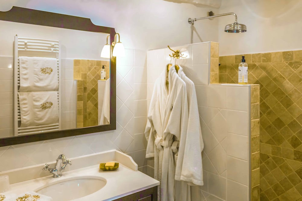 Room (La Fontaine) photo 2