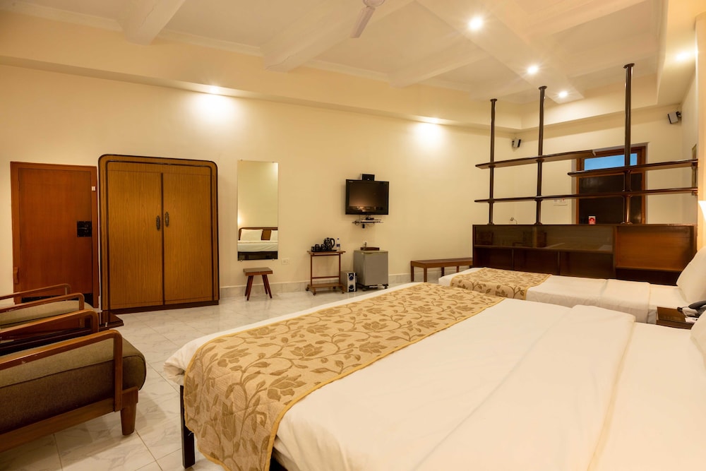 Family Suites - Photo 5