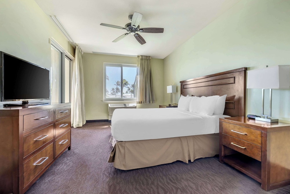 3 Bedroom Oceanfront 1 Kng 2 Twns 1 Qn Suite