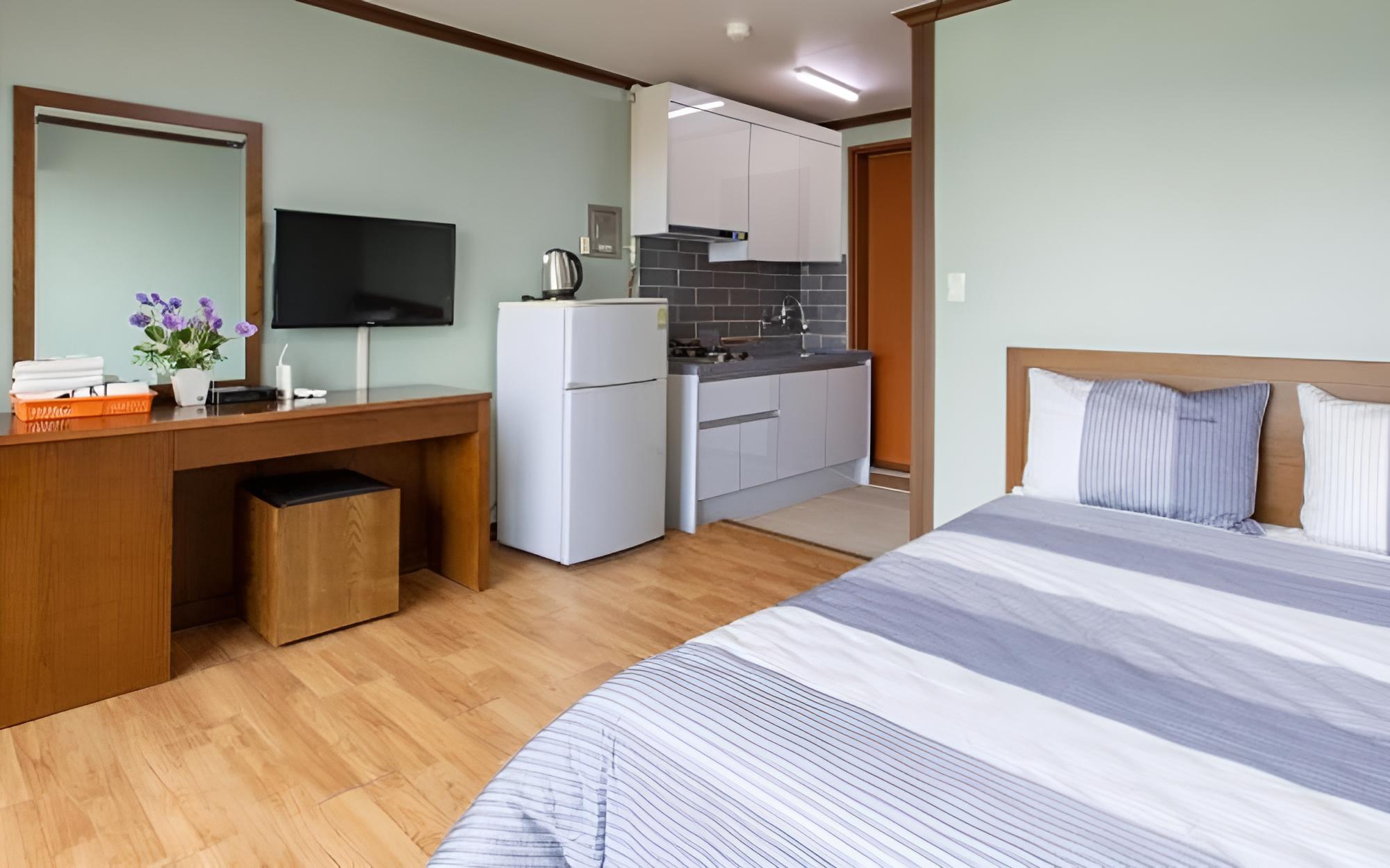 Room (Western style room 302) photo 1
