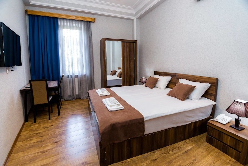 Double or Twin Room photo 1