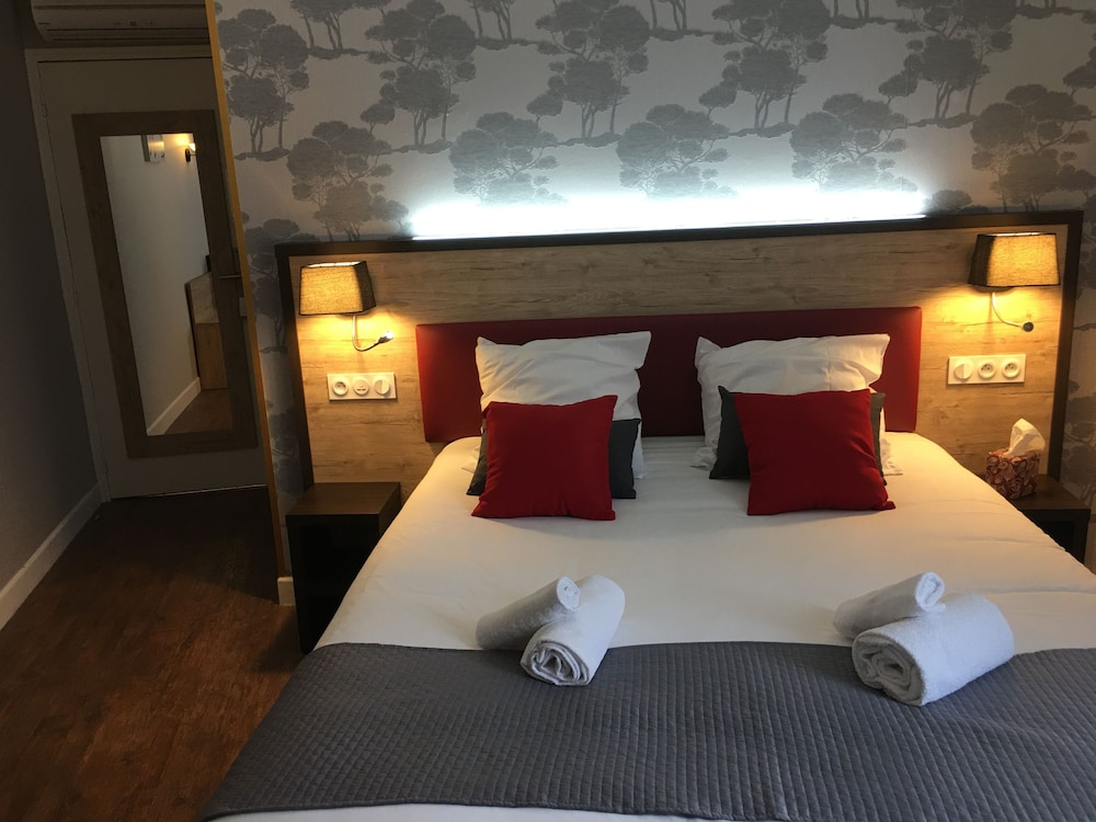 Economy Double Room photo 1