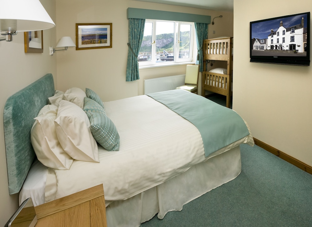 Quadruple Room, Harbor View