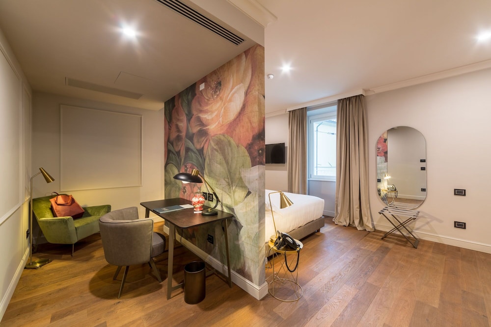 Deluxe Twin Room - Photo 10