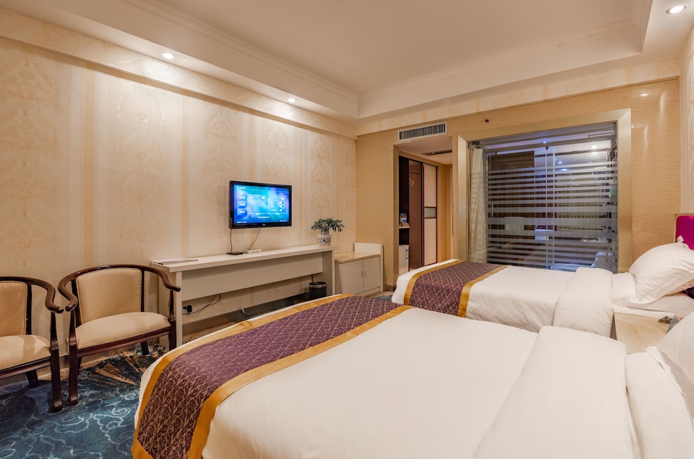 Deluxe Twin Room photo 3