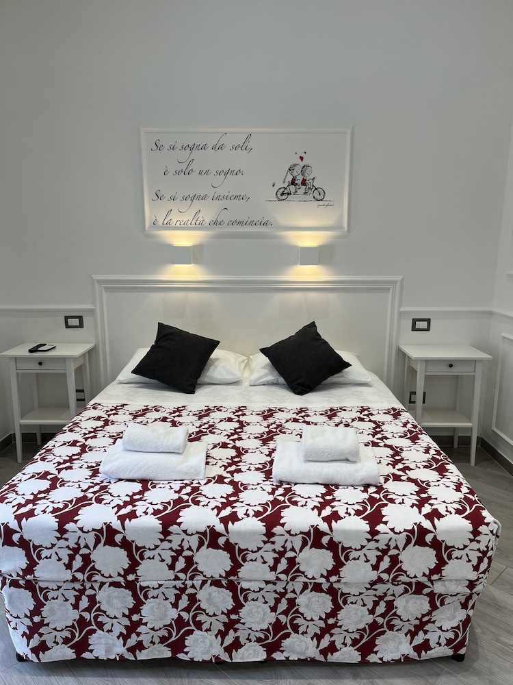 Standard Room photo 2
