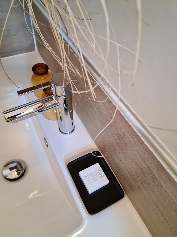 Deluxe Double Room, City View - Photo 17