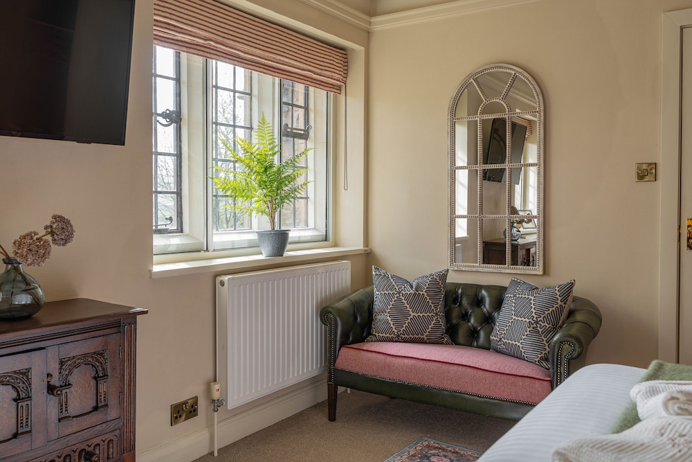 Deluxe Double Room, 1 King Bed photo 3