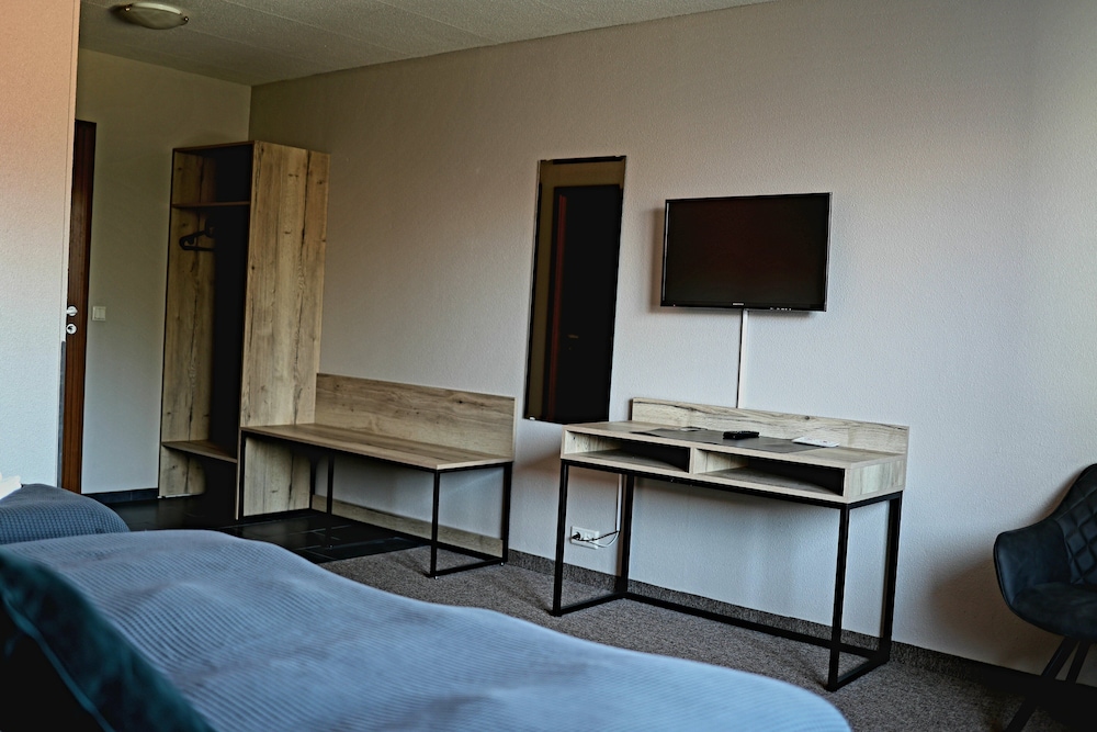 Standard Triple Room photo 2
