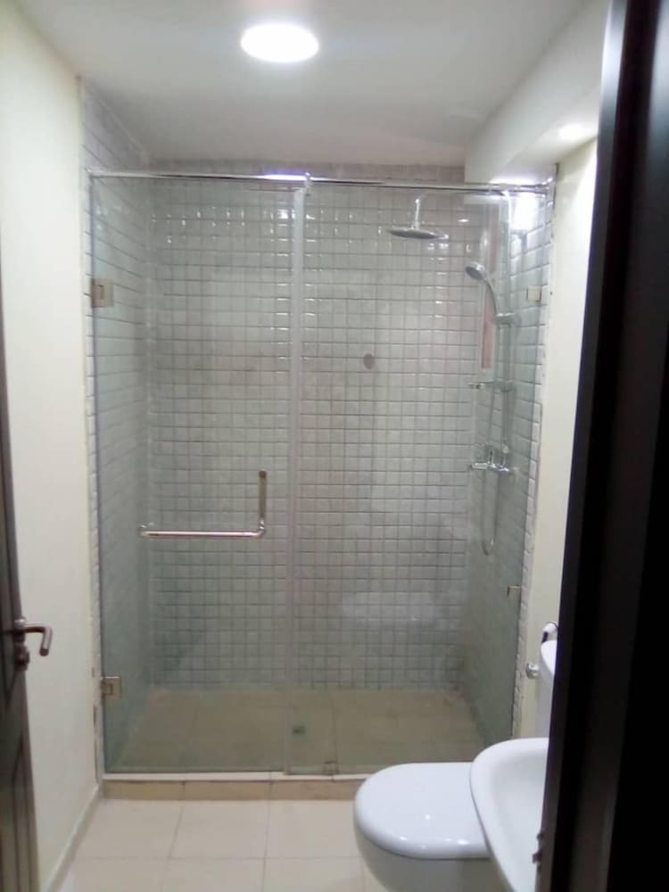House, 4 Bedrooms, Non Smoking photo 2