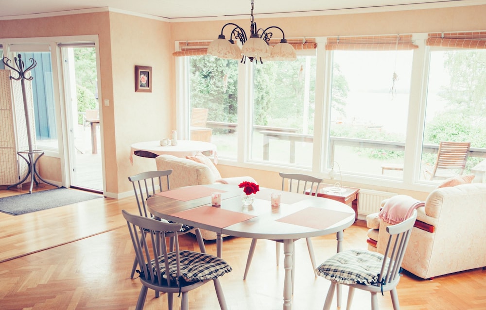 Superior Apartment, Lake View photo 1