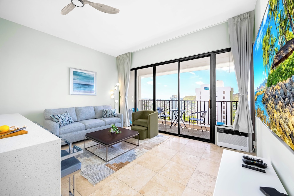 Premium Remodeled Condo with Ocean View and Parking: Premium Condo, 1 Bedroom, Air conditioning, Ocean View (0178) photo