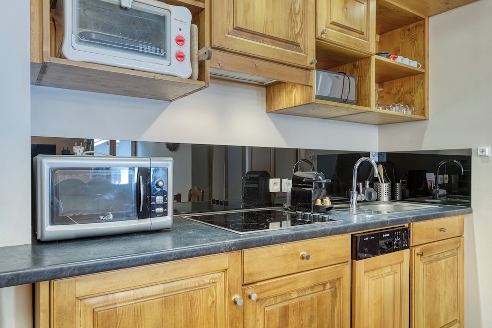 Family Apartment, Multiple Bedrooms (Vallorcine Loriaz 32 Ski In Ski Out) Family Apartment, Multiple Bedrooms (Vallorcine Loriaz 32 Ski In Ski Out)
