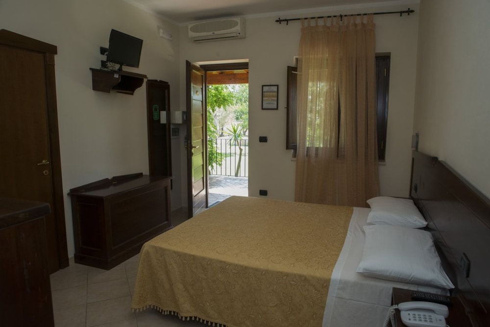 Superior Double Room - Photo 6