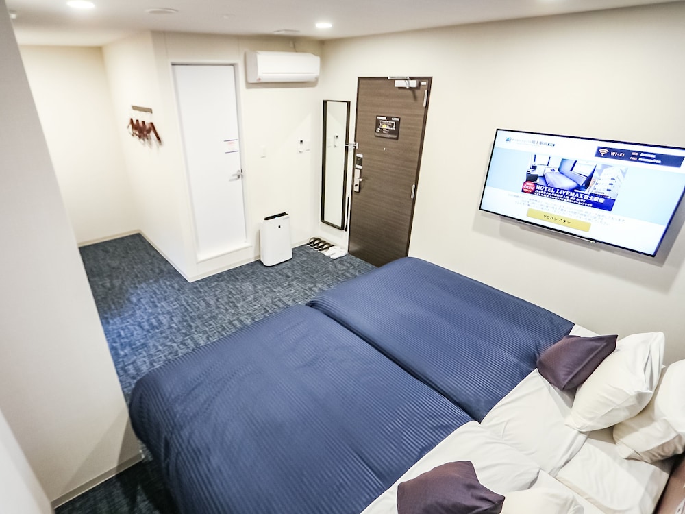 Twin Room, Non Smoking - Photo 2