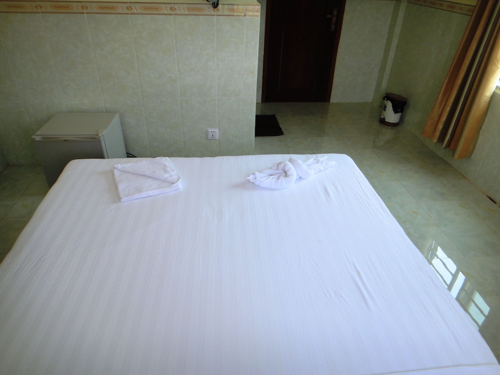 Superior Double Room (with AC)