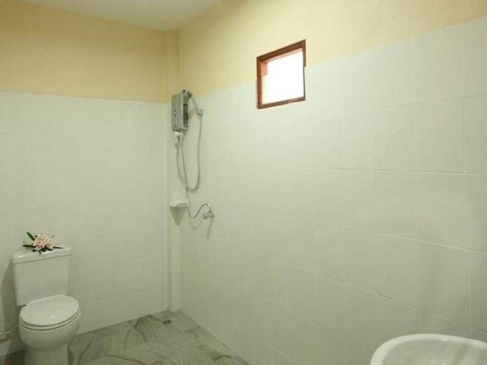 Deluxe Room - Photo 2