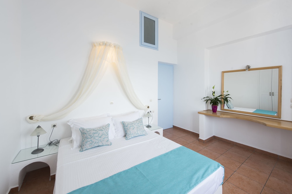 Superior Suite (Caldera view)