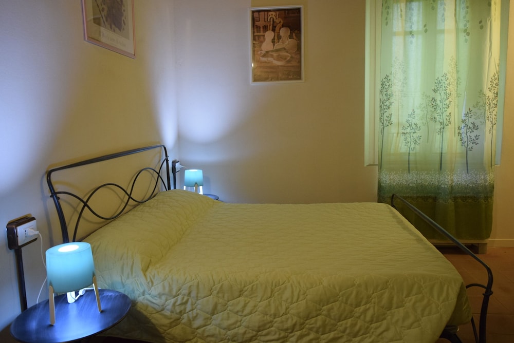 Family Quadruple Room (Private External Bathroom 1-3) photo 2
