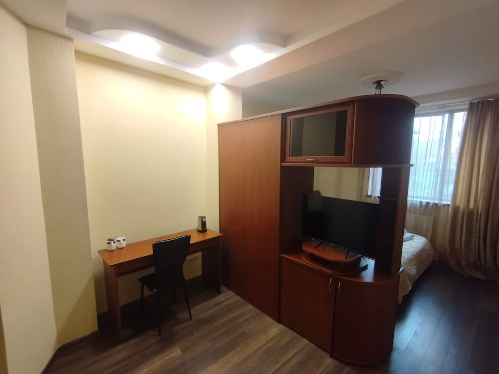 Standard Double or Twin Room - Photo 4