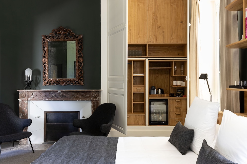 Standard Room, 1 King Bed, Garden View photo 1