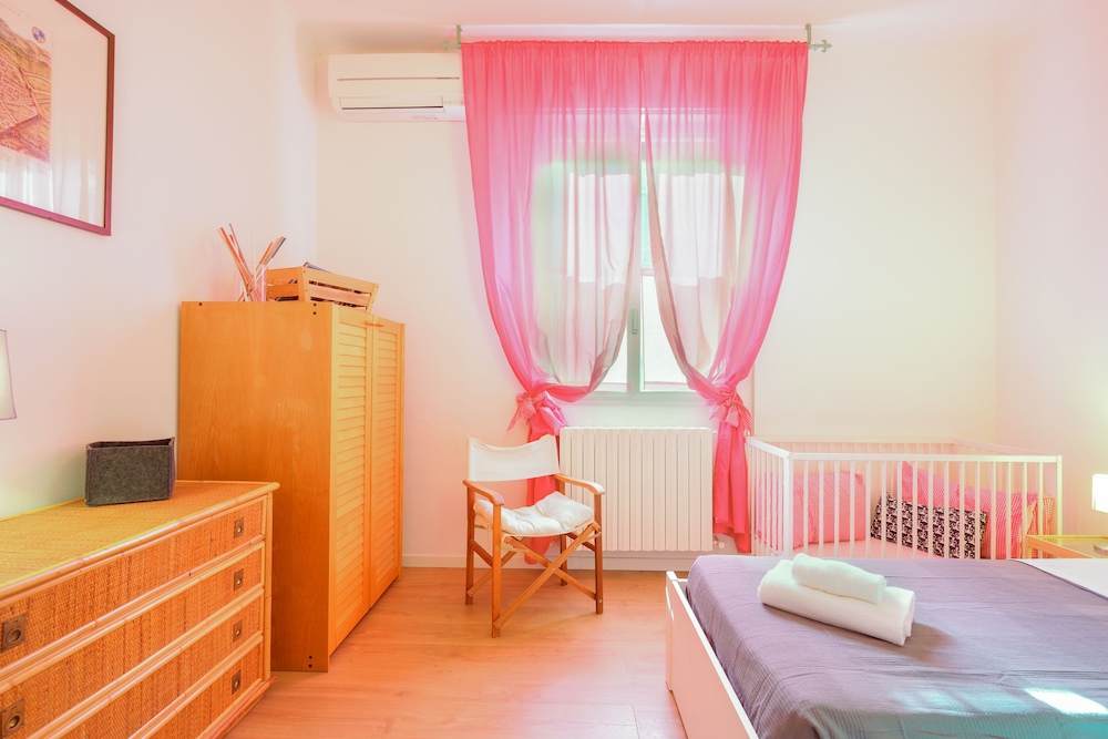 Apartment, 2 Bedrooms - Photo 9