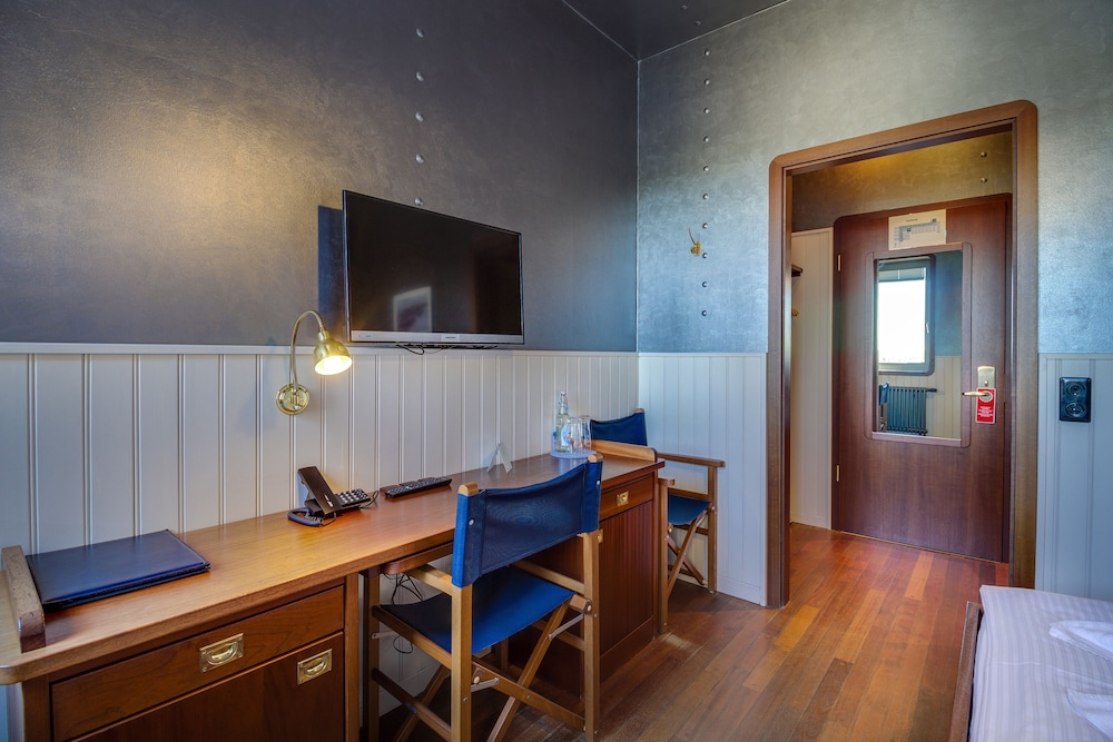Double Room Single Use photo 3