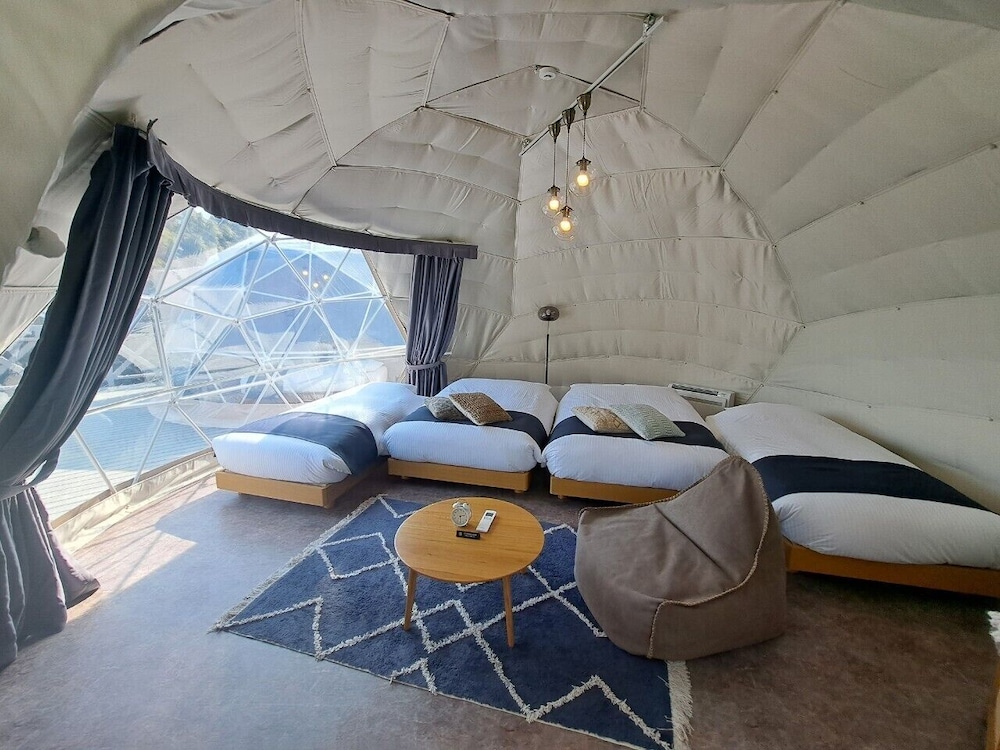 Dome Tent - D9 photo 1