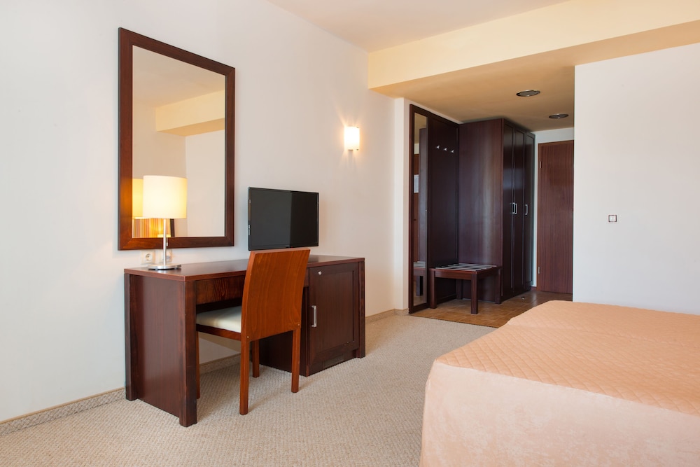 Melia Guest Room Side Sea View