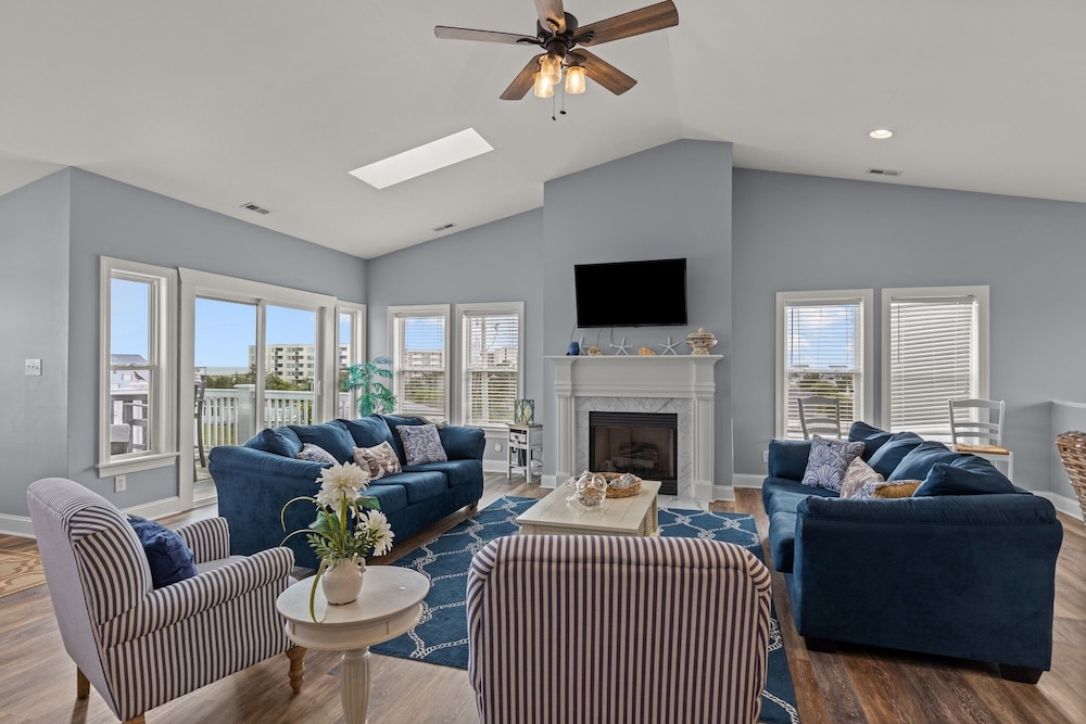 Townhome, 3 Bedrooms photo 1